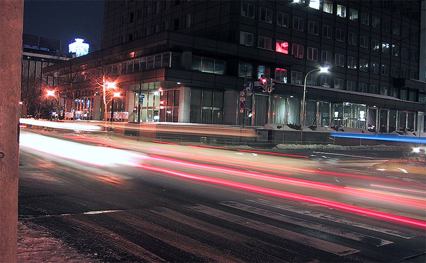 夜の札幌市役所前